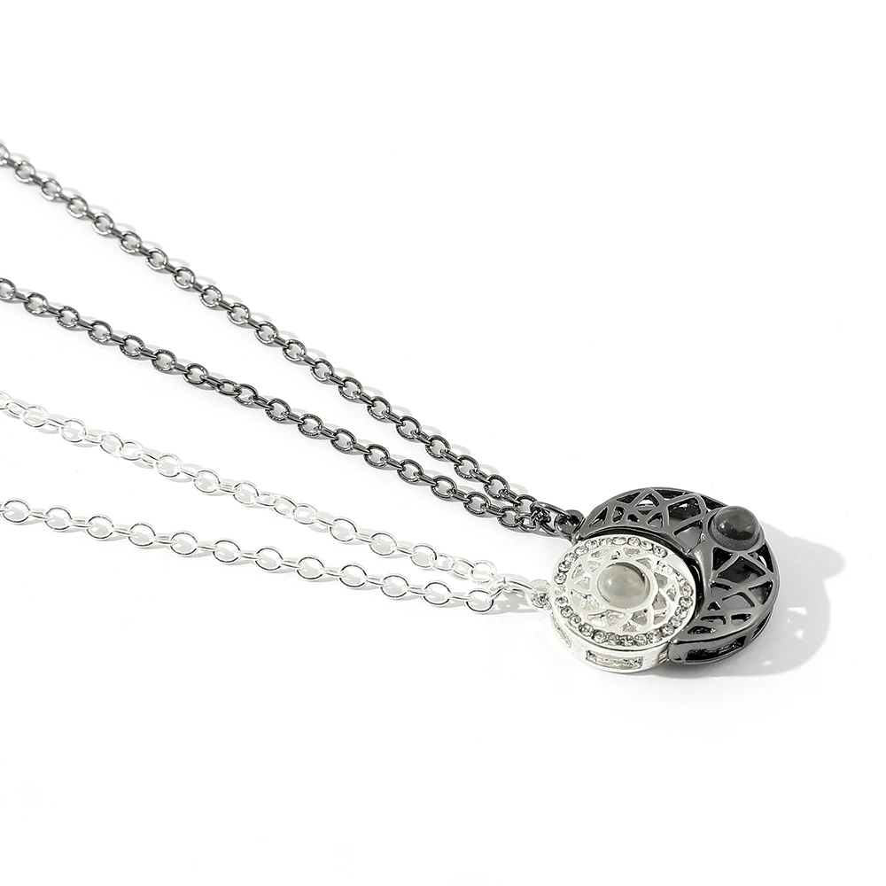 Magnetic Paired Necklaces for Couples, 100 Language "I Love You" Projection Heart Pendants, Choker Chain Gift for Her