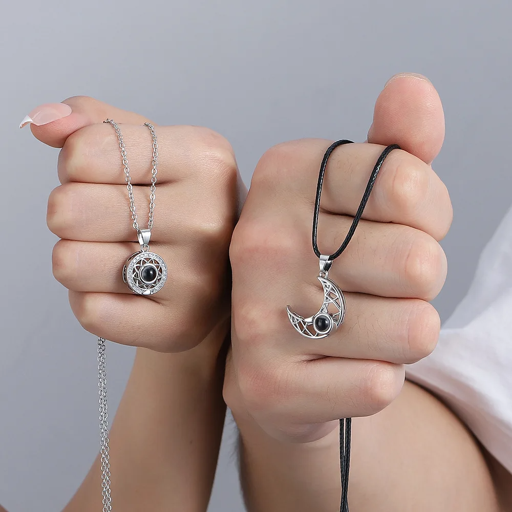 Magnetic Paired Necklaces for Couples, 100 Language "I Love You" Projection Heart Pendants, Choker Chain Gift for Her