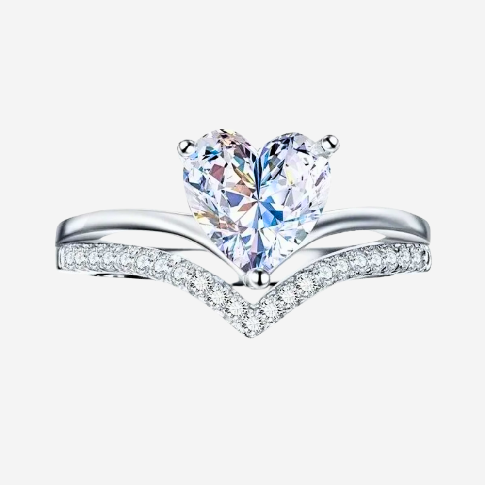 Shiny Heart-Shaped Silver Ring Set with White Zircon – Perfect Gift for Love & Weddings